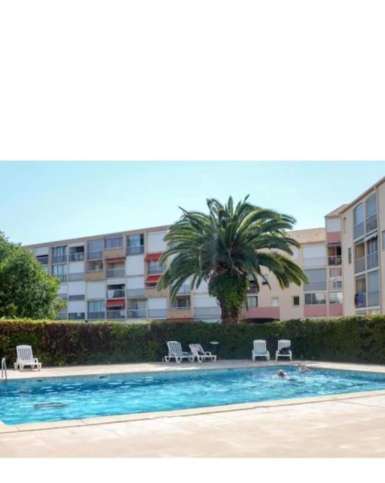 Les Terrasses De La Baronnie Appartement Climatise Avec 1 Chambre Et Piscine Ouverte Du 28 Mai 2025 Au 28 Septembre 2025 ル・グロー・デュ・ロワ エクステリア 写真