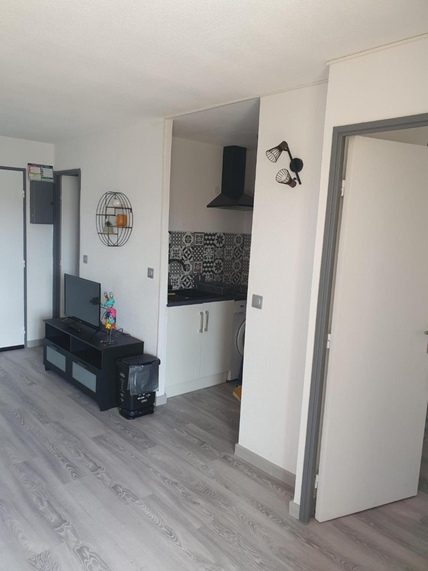 Les Terrasses De La Baronnie Appartement Climatise Avec 1 Chambre Et Piscine Ouverte Du 28 Mai 2025 Au 28 Septembre 2025 ル・グロー・デュ・ロワ エクステリア 写真